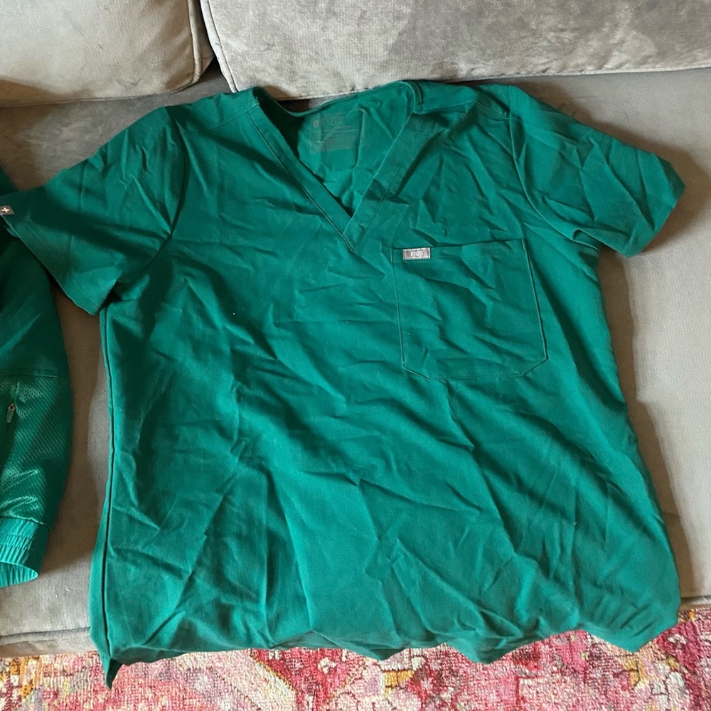 Figs hunter green scrub top